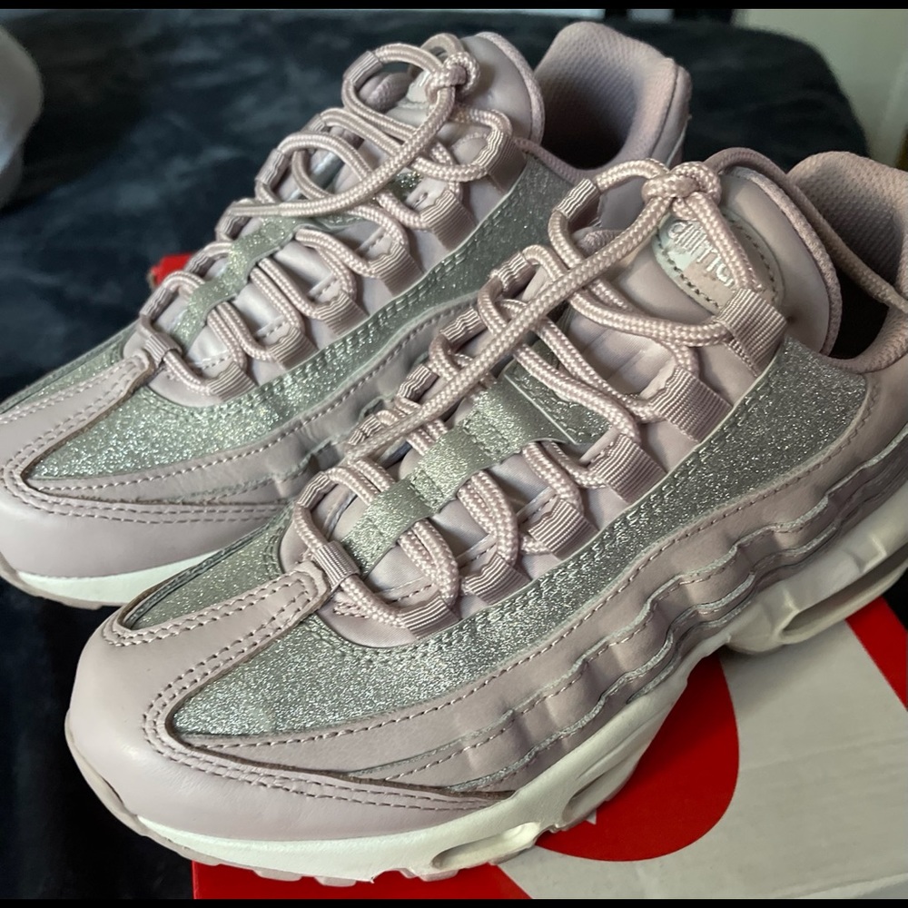 WOMEN NIKE AIRMAX 95